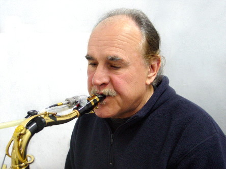Col Loughnan plays the frankensax